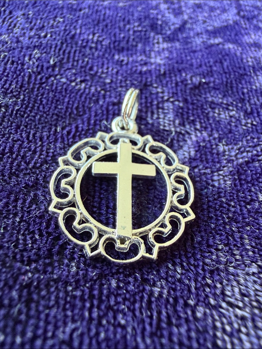 Vintage 925 sterling silver cross bracelet charm / pendant
